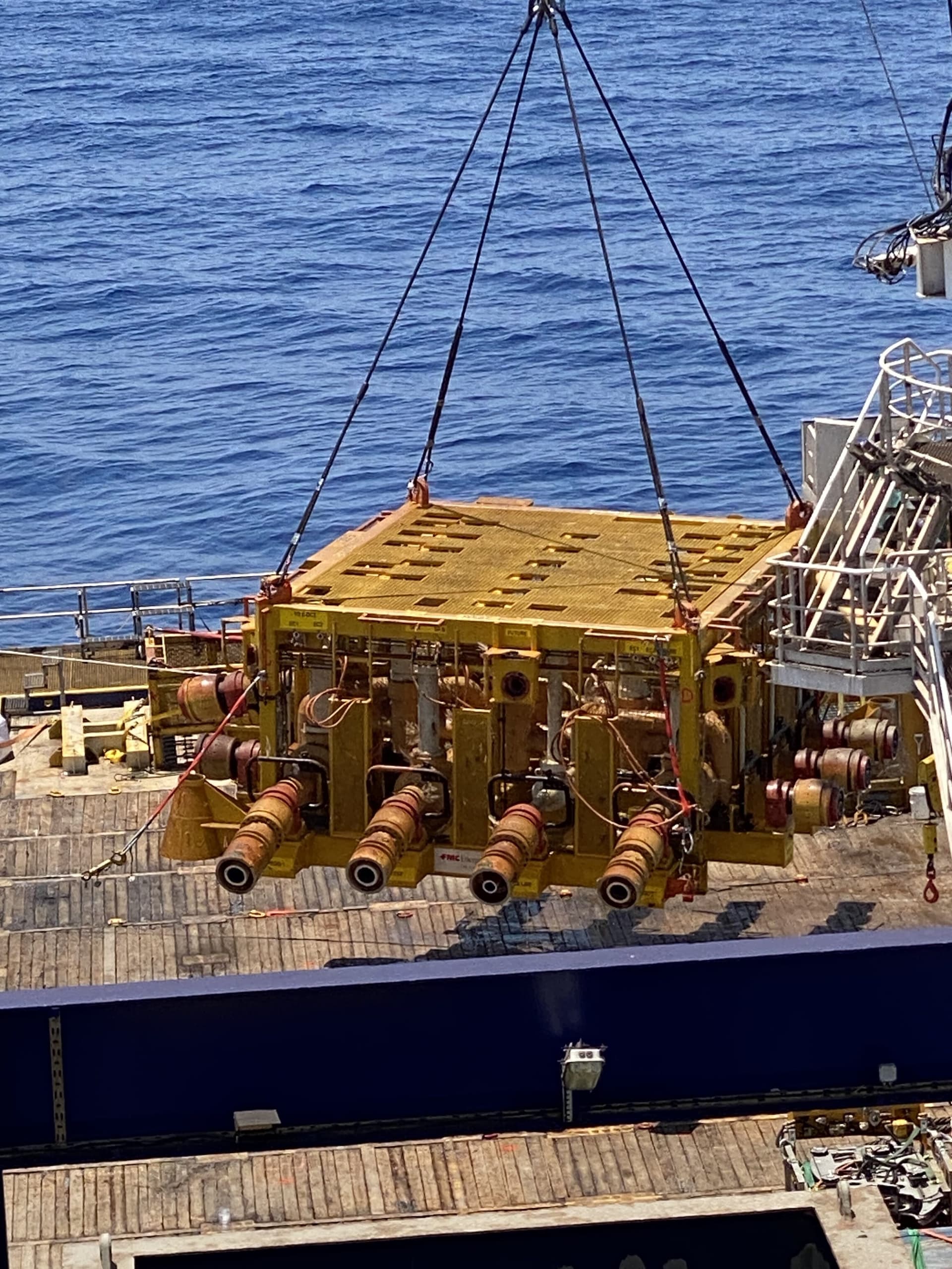 Koscon & Mooring Chain -- Indian Ocean - image 2